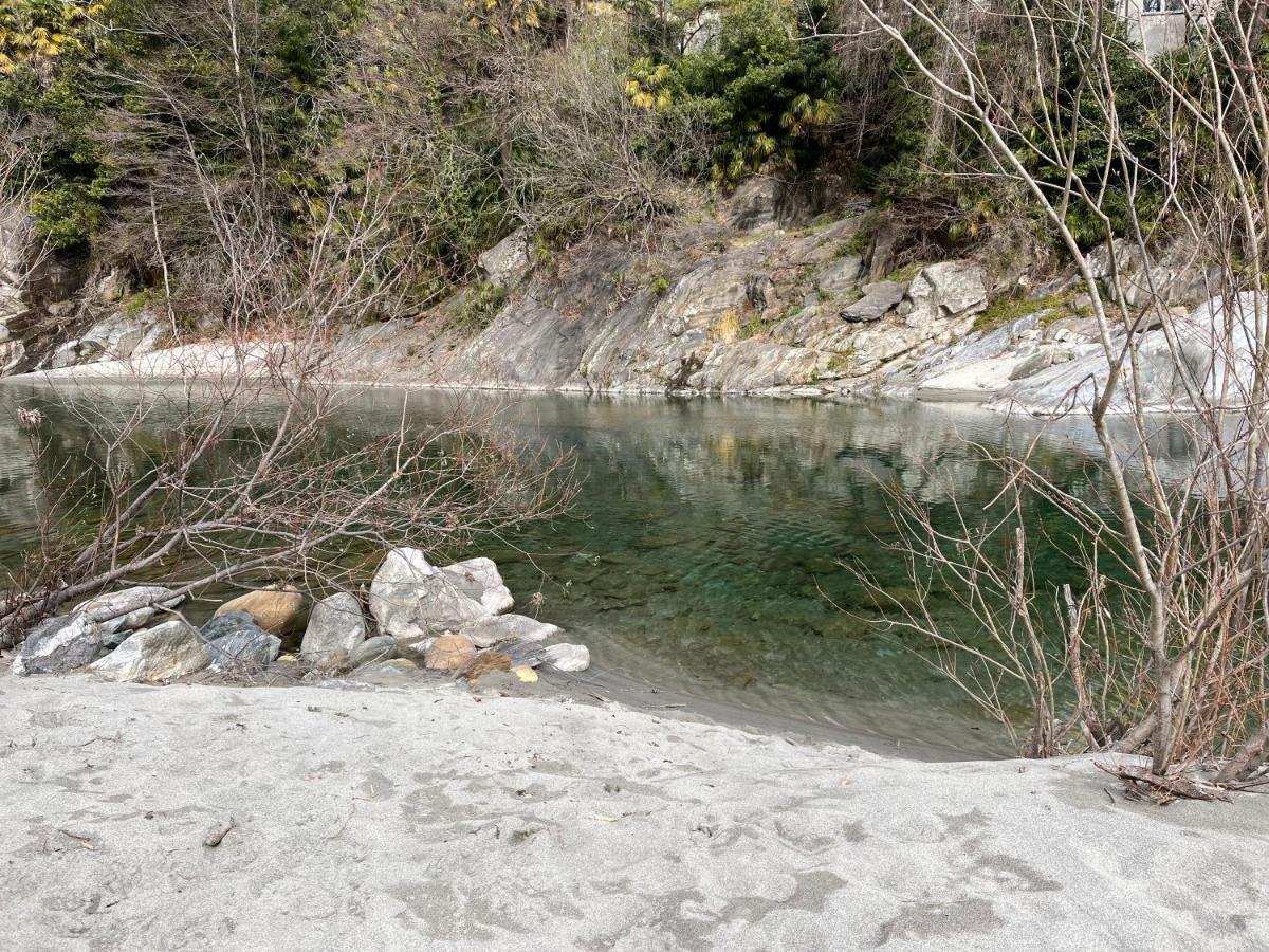 Blue River لوزون المظهر الخارجي الصورة